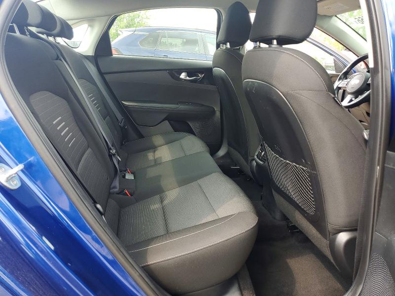 64412566 :رقم المزاد ، 3KPF54AD3ME263441 vin ، 2021 Kia Forte مزاد بيع