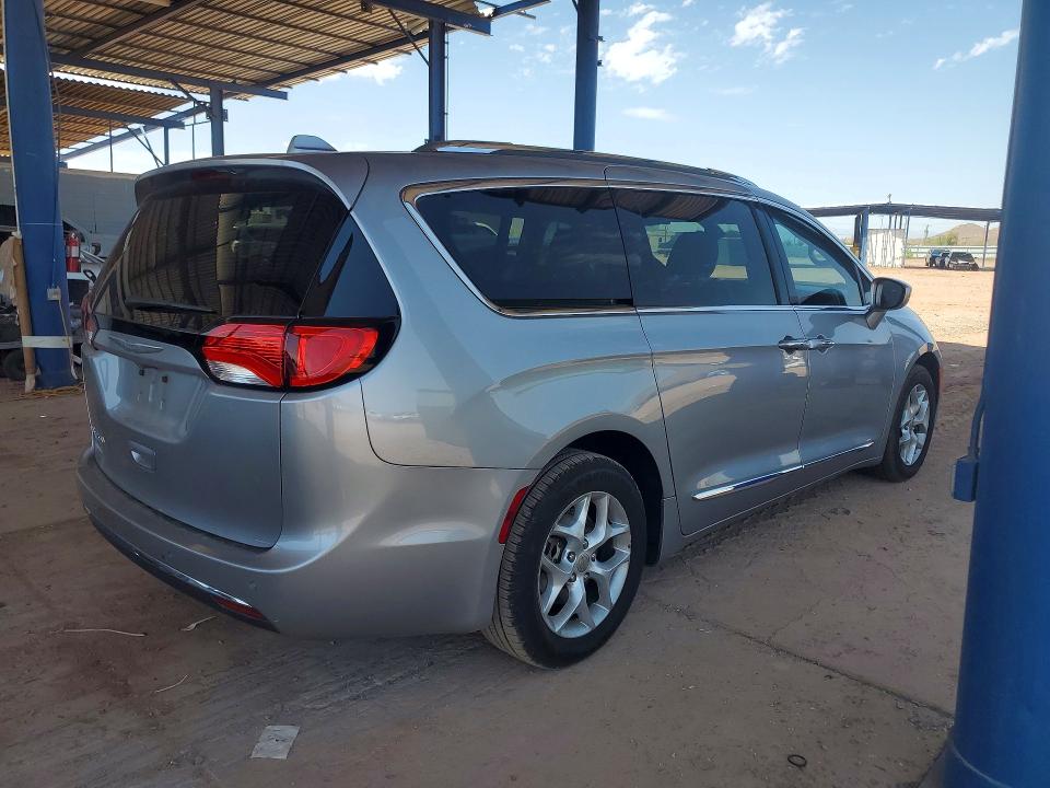 Auction sale of the 2017 Chrysler Pacifica, vin: 2C4RC1EG3HR538302, lot number: 63647476