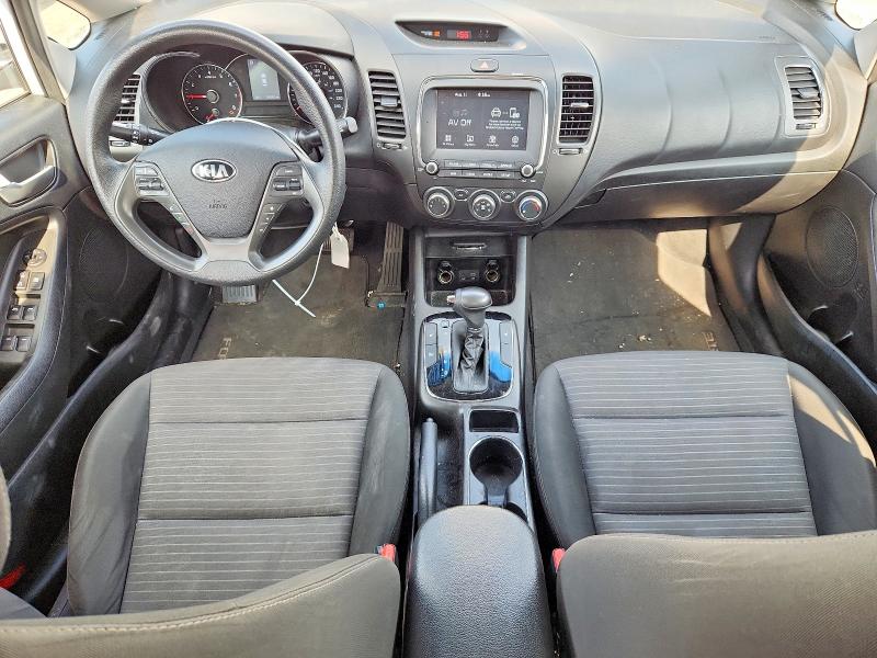 63701006 :رقم المزاد ، 3KPFL4A70JE195949 vin ، 2018 Kia Forte مزاد بيع