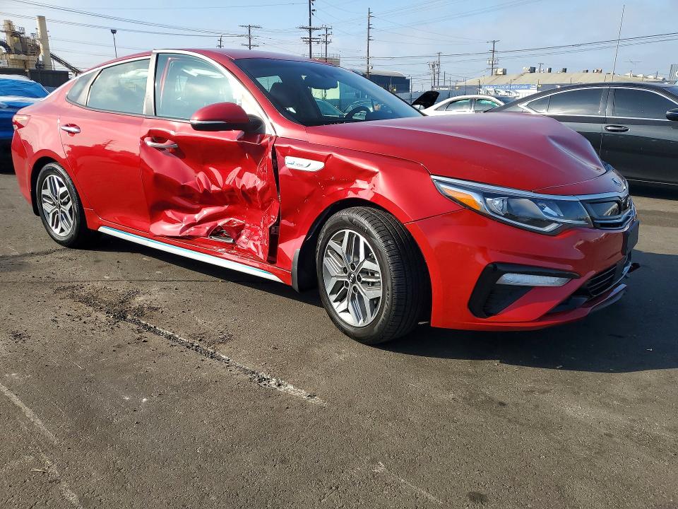 63905616 :رقم المزاد ، KNAGU4LEXL5040897 vin ، 2020 Kia Optima مزاد بيع