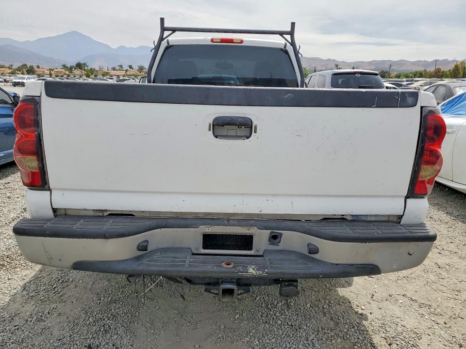 Продаж на аукціоні авто 2005 Chevrolet Silverado, vin: 1GCEC14VX5Z237221, номер лоту: 64856526