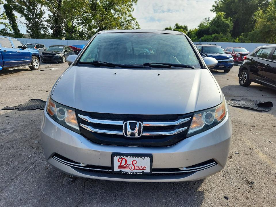 66272216 :رقم المزاد ، 5FNRL5H63FB015803 vin ، 2015 Honda Odyssey مزاد بيع