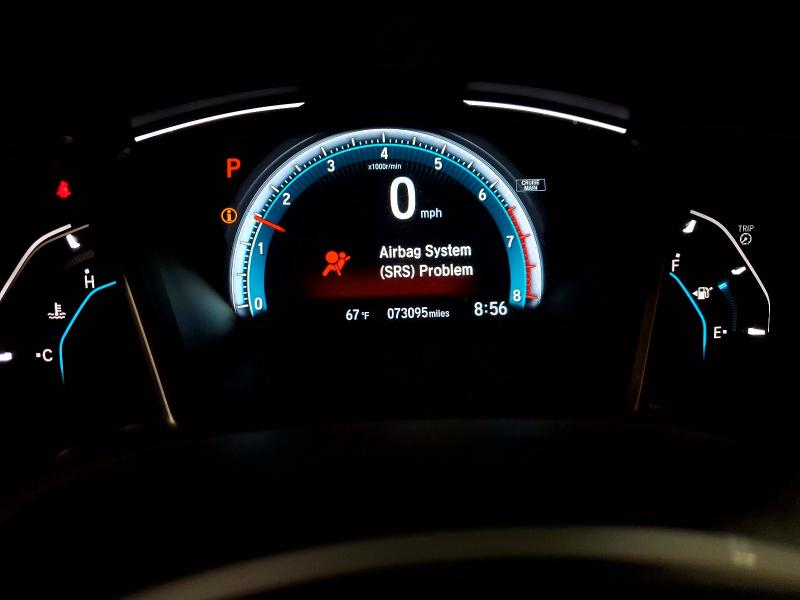 64500866 :رقم المزاد ، 19XFC1F74HE029466 vin ، 2017 Honda Civic مزاد بيع