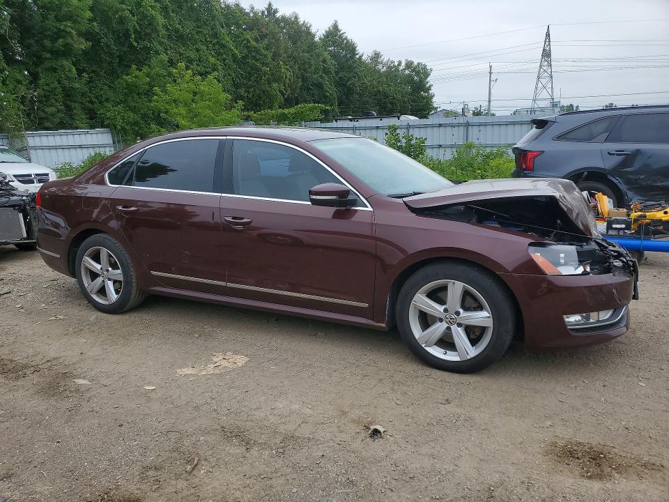 65831786 :رقم المزاد ، 1VWBN7A31EC096204 vin ، 2014 Volkswagen Passat مزاد بيع