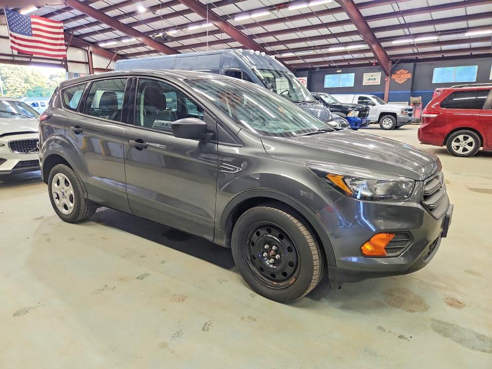 Продажа на аукционе авто 2018 Ford Escape, vin: 1FMCU0F7XJUA18842, номер лота: 65310736