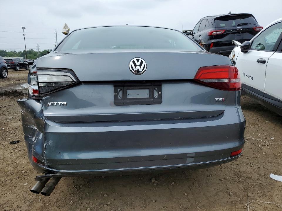 2017 Volkswagen Jetta მანქანა იყიდება აუქციონზე, vin: 3VW2B7AJ5HM330242, აუქციონის ნომერი: 64224426