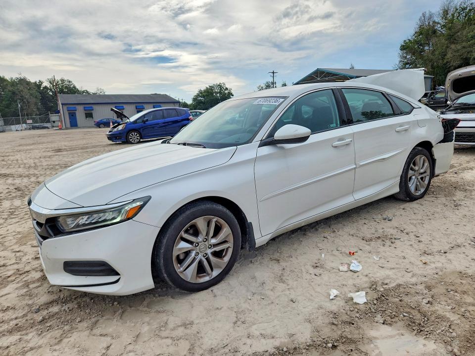 Auction sale of the 2020 Honda Accord, vin: 1HGCV1F1XLA102457, lot number: 67069236