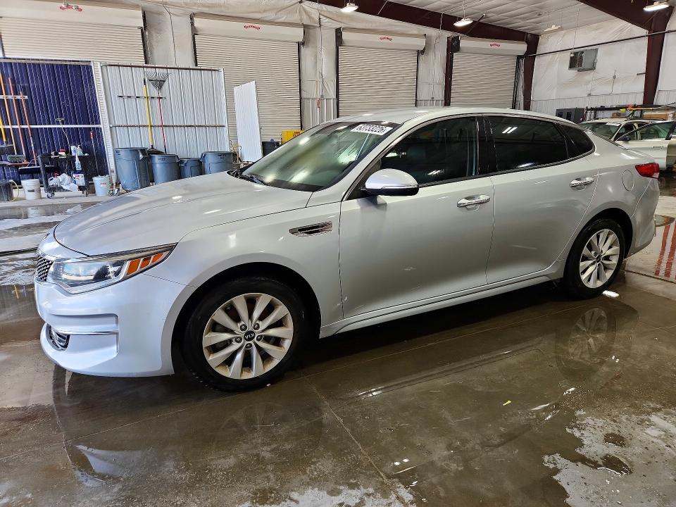 Продажа на аукционе авто 2017 Kia Optima, vin: 5XXGU4L31HG169082, номер лота: 63733226