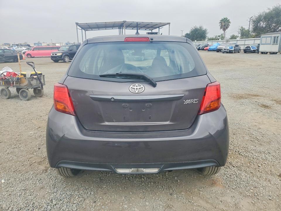 2017 Toyota Yaris მანქანა იყიდება აუქციონზე, vin: VNKKTUD37HA085637, აუქციონის ნომერი: 63372666