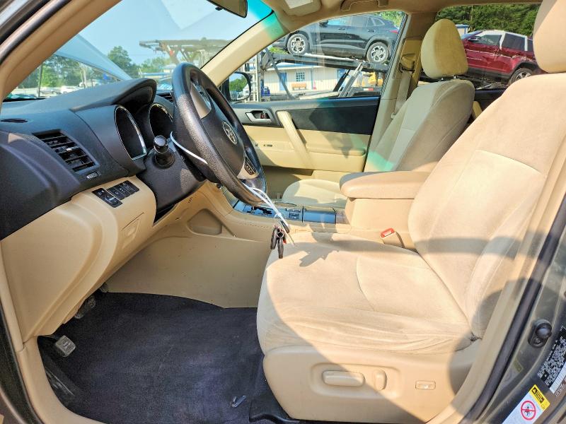 64607606 :رقم المزاد ، 5TDBK3EHXCS116200 vin ، 2012 Toyota Highlander مزاد بيع