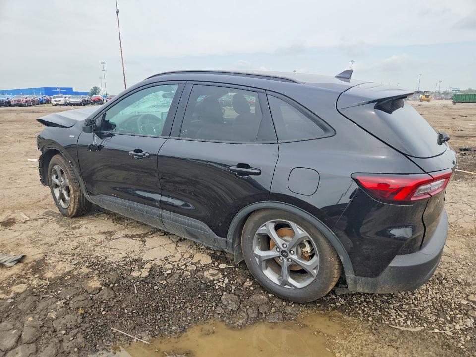 63399696 :رقم المزاد ، 1FMCU0MN1TUA10195 vin ، 2026 Ford Escape مزاد بيع