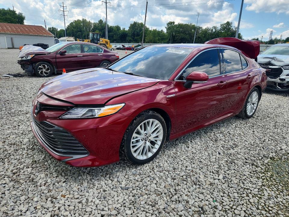 2018 Toyota Camry Hybrid მანქანა იყიდება აუქციონზე, vin: 4T1B21HK7JU501794, აუქციონის ნომერი: 65439956