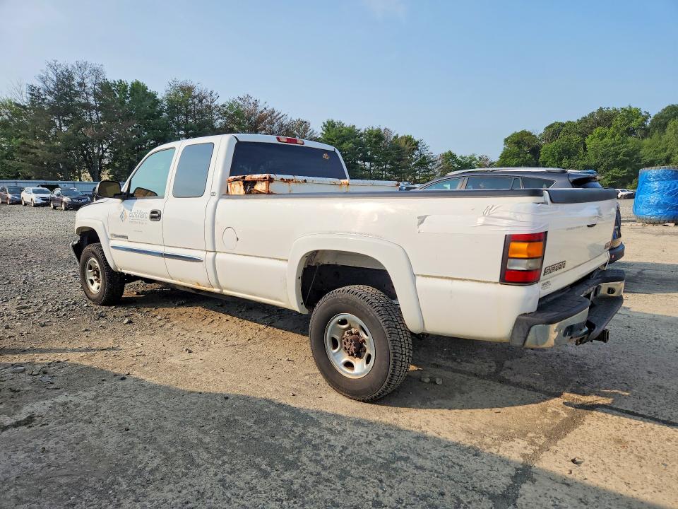 63261716 :رقم المزاد ، 1GTHC29U95E196526 vin ، 2005 Gmc Sierra مزاد بيع