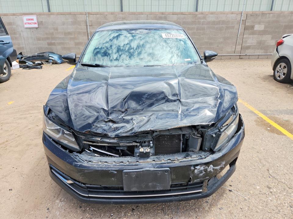 2016 Volkswagen Passat მანქანა იყიდება აუქციონზე, vin: 1VWBT7A35GC057396, აუქციონის ნომერი: 65720896