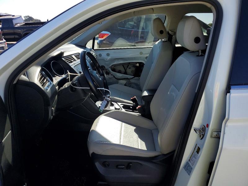 63165106 :رقم المزاد ، 3VV2B7AX6JM220217 vin ، 2018 Volkswagen Tiguan مزاد بيع