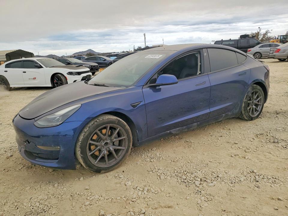 Auction sale of the 2022 Tesla Model 3, vin: 5YJ3E1EA2NF144325, lot number: 65949576