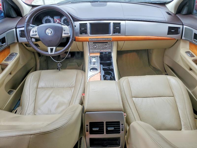 66795576 :رقم المزاد ، SAJWA0FA9AHR55438 vin ، 2010 Jaguar Xf مزاد بيع
