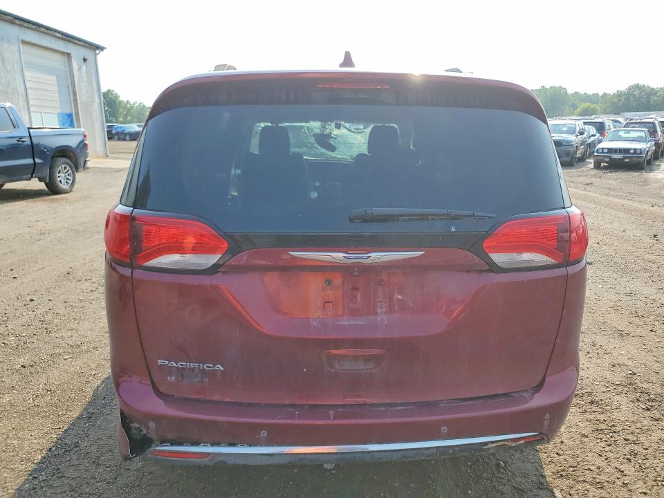 Продаж на аукціоні авто 2018 Chrysler Pacifica, vin: 2C4RC1EG8JR292045, номер лоту: 64112236