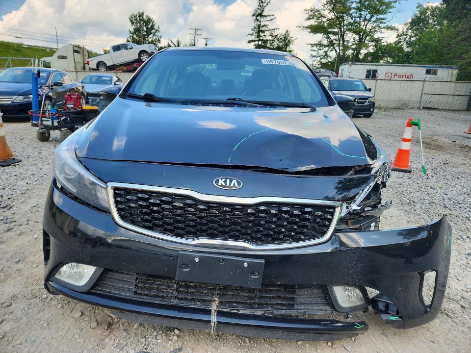 66705236 :رقم المزاد ، 3KPFL4A87HE057876 vin ، 2017 Kia Forte مزاد بيع