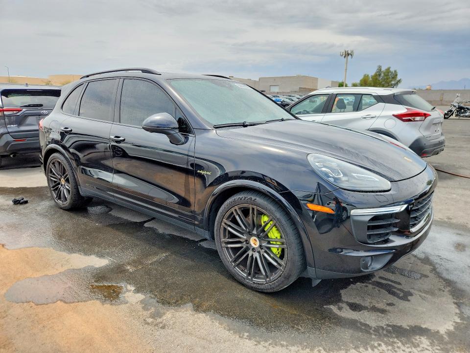 Продажа на аукционе авто 2017 Porsche Cayenne, vin: WP1AE2A20HLA70625, номер лота: 64428586