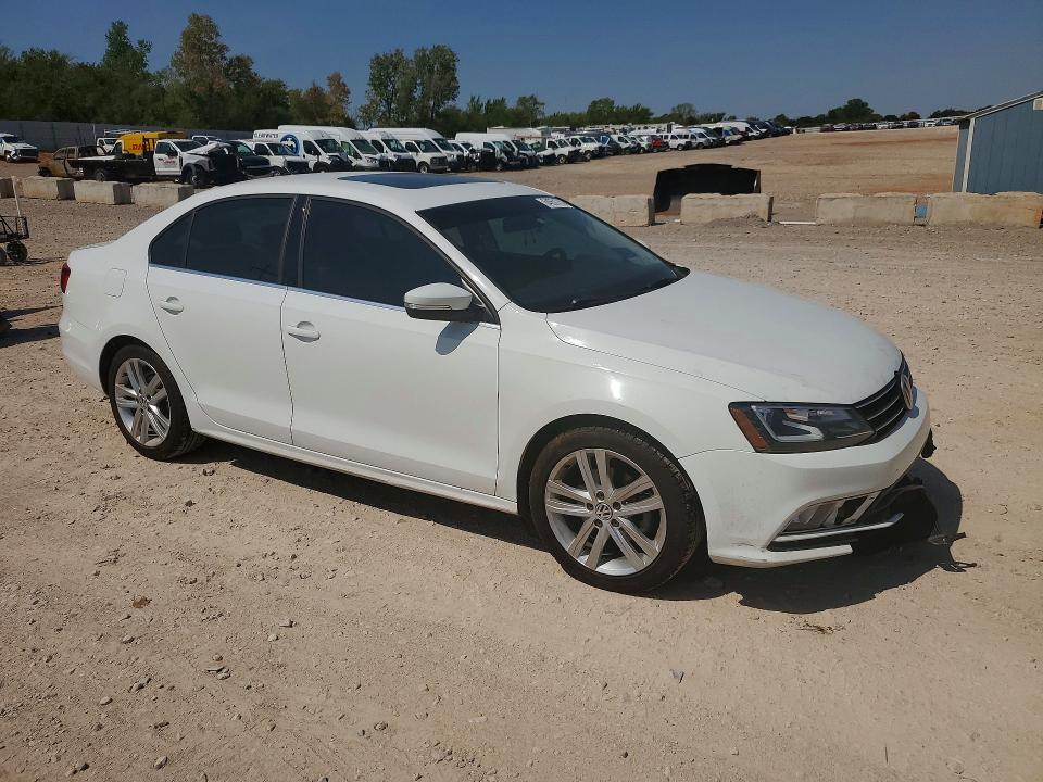 64651776 :رقم المزاد ، 3VWLA7AJ6FM203696 vin ، 2015 Volkswagen Jetta مزاد بيع