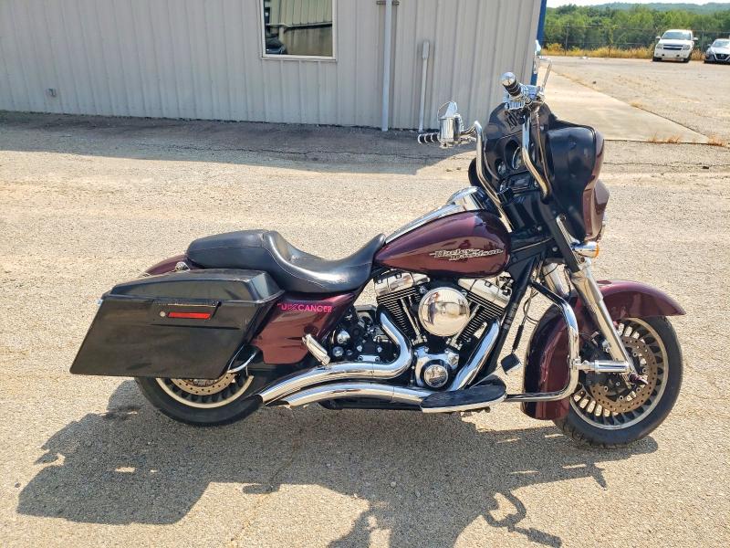 68836896 :رقم المزاد ، 1HD1KBM14BB633409 vin ، 2011 Harley-davidson Flhx مزاد بيع
