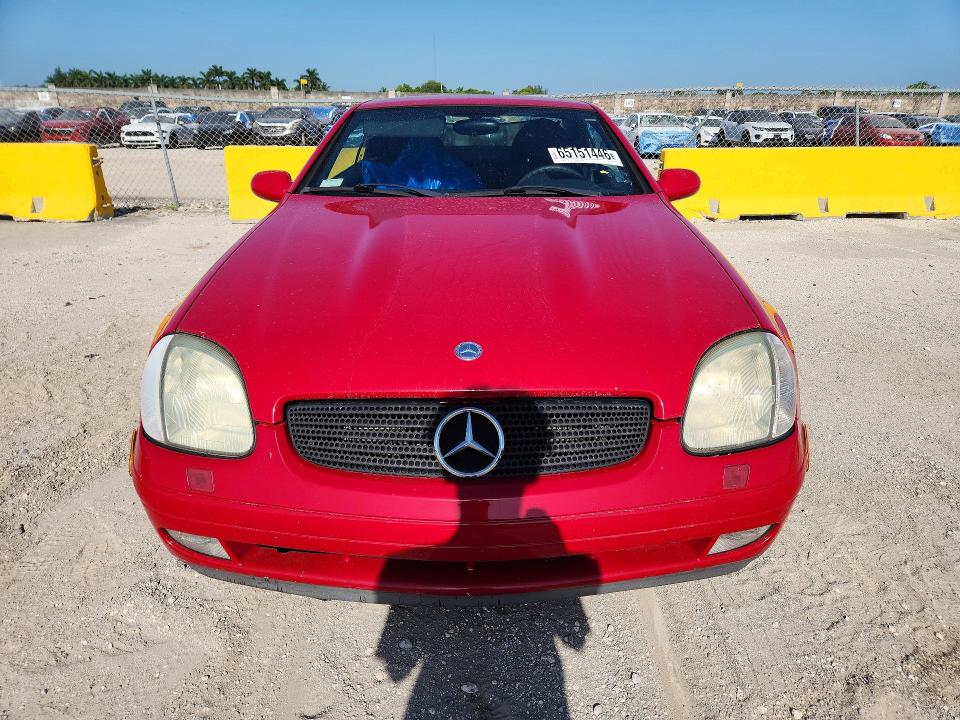 1998 Mercedes-benz Slk მანქანა იყიდება აუქციონზე, vin: WDBKK47F7WF043470, აუქციონის ნომერი: 65151446