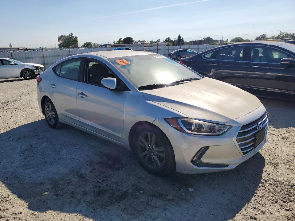 2017 Hyundai Elantra მანქანა იყიდება აუქციონზე, vin: 5NPD84LF5HH012581, აუქციონის ნომერი: 65228056