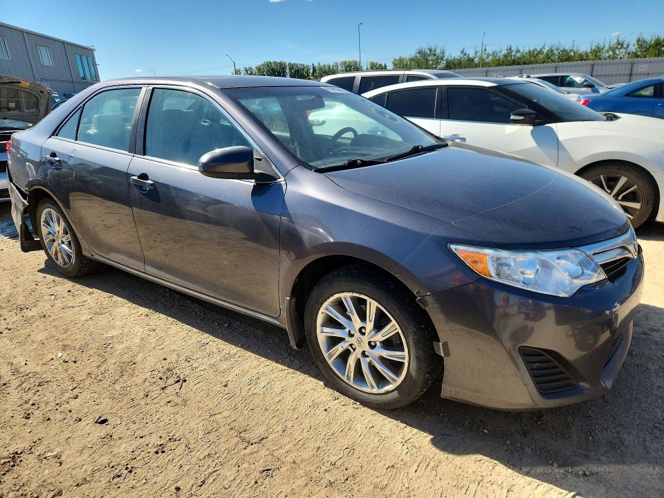 65463306 :رقم المزاد ، 4T1BF1FK3EU428002 vin ، 2014 Toyota Camry مزاد بيع