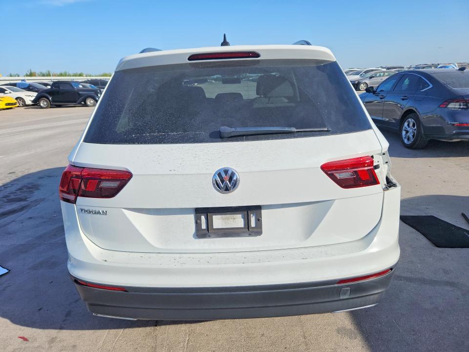 2020 Volkswagen Tiguan მანქანა იყიდება აუქციონზე, vin: 3VV1B7AX5LM112606, აუქციონის ნომერი: 65639576