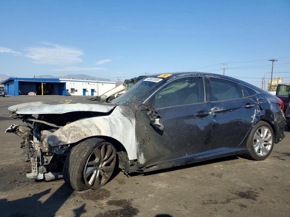 Продаж на аукціоні авто 2018 Honda Civic, vin: 2HGFC2F53JH534821, номер лоту: 63802836