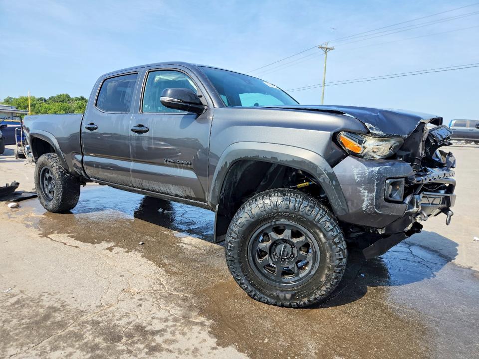 64772896 :رقم المزاد ، 3TMDZ5BN5JM049710 vin ، 2018 Toyota Tacoma مزاد بيع