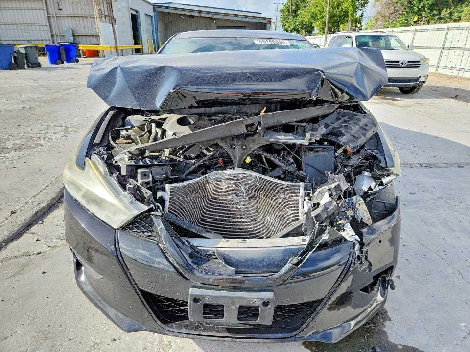 65166896 :رقم المزاد ، 1N4AA6AP3JC373023 vin ، 2018 Nissan Maxima مزاد بيع