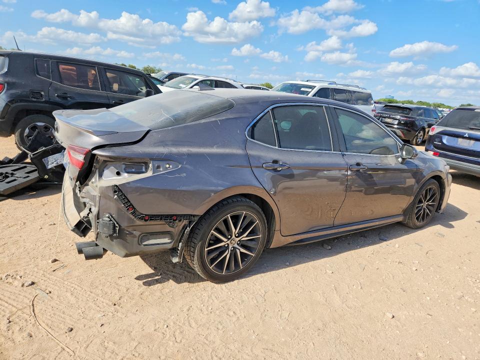 64593986 :رقم المزاد ، 4T1T11AKXPU785173 vin ، 2023 Toyota Camry مزاد بيع