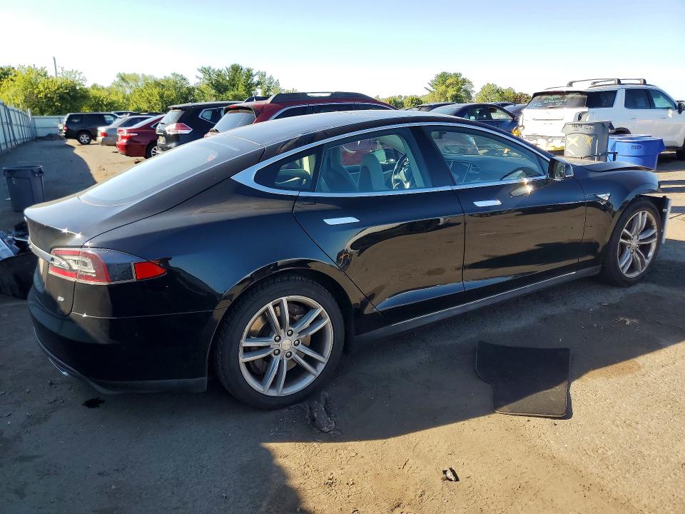 Auction sale of the 2014 Tesla Model S, vin: 5YJSA1H19EFP52314, lot number: 66242046