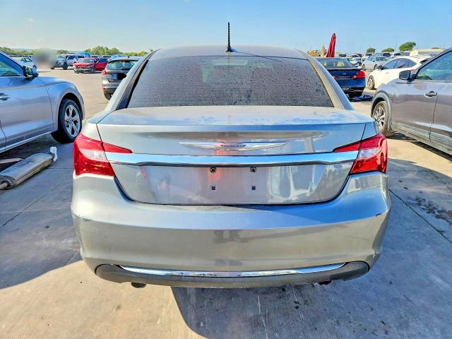 64538726 :رقم المزاد ، 1C3CCBCG3CN242222 vin ، 2012 Chrysler 200 مزاد بيع