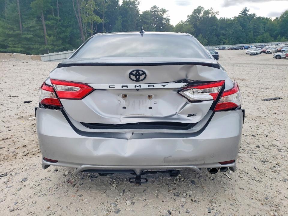 67133826 :رقم المزاد ، 4T1G11AK2LU327221 vin ، 2020 Toyota Camry مزاد بيع