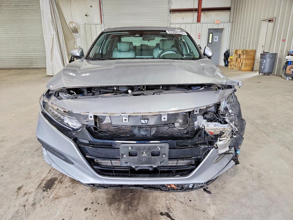Продажа на аукционе авто 2020 Honda Accord, vin: 1HGCV1F12LA071124, номер лота: 67288376