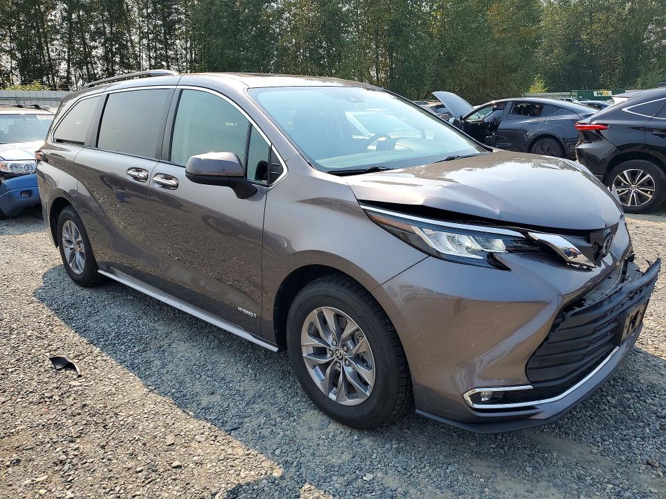 2021 Toyota Sienna მანქანა იყიდება აუქციონზე, vin: 5TDYSKFC6MS033467, აუქციონის ნომერი: 65954116