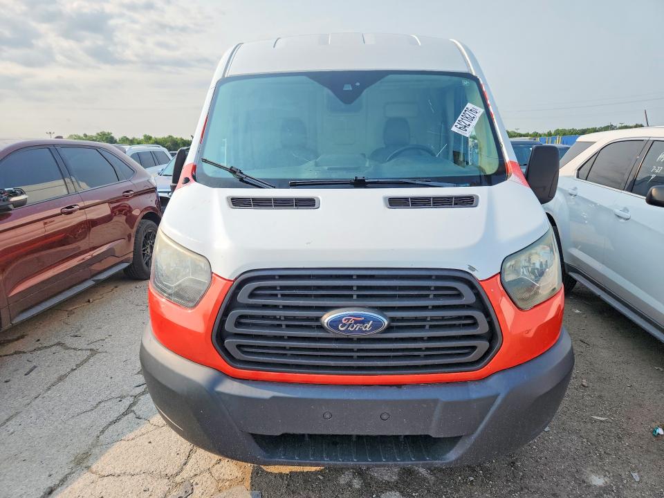 64218276 :رقم المزاد ، 1FTNR2CM9FKA30939 vin ، 2015 Ford Transit مزاد بيع