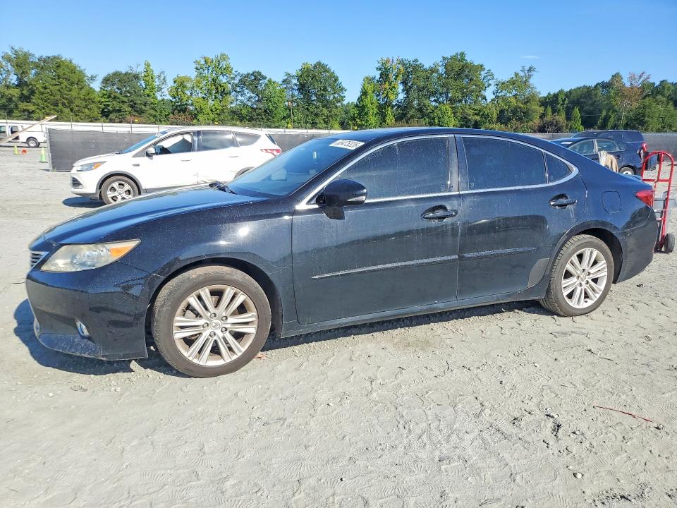 65475326 :رقم المزاد ، JTHBK1GG1F2152313 vin ، 2015 Lexus Es مزاد بيع