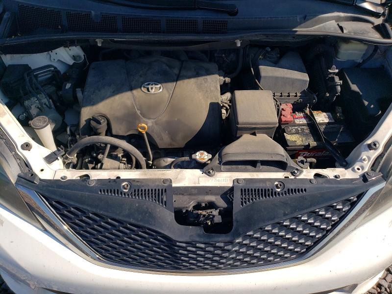 Продажа на аукционе авто 2017 Toyota Sienna, vin: 5TDXZ3DC2HS821149, номер лота: 63641596
