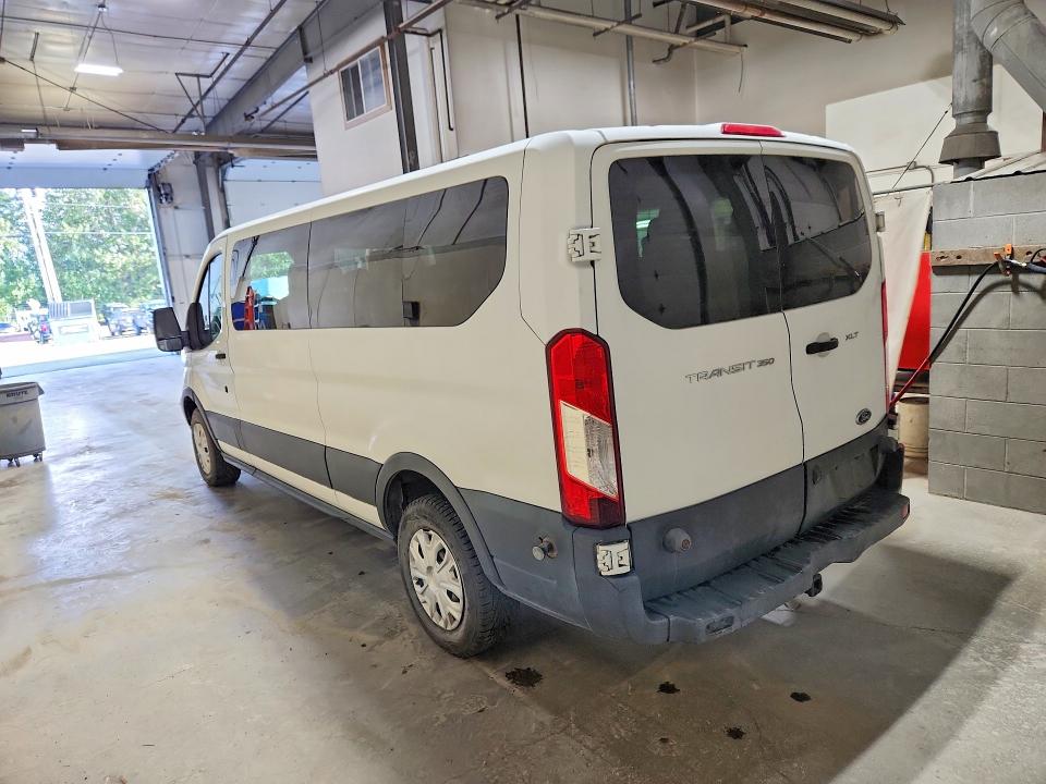 67366616 :رقم المزاد ، 1FBZX2ZM0FKB01609 vin ، 2015 Ford Transit مزاد بيع
