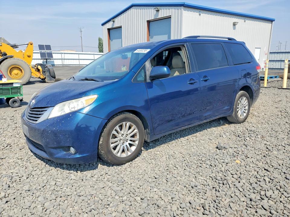Aukcja sprzedaży 2011 Toyota Sienna, vin: 5TDYK3DC1BS093596, numer aukcji: 64669296