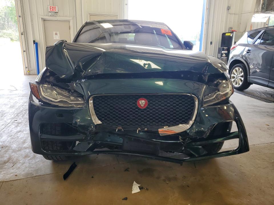 65953506 :رقم المزاد ، SADCK2BV5HA897161 vin ، 2017 Jaguar F-pace مزاد بيع
