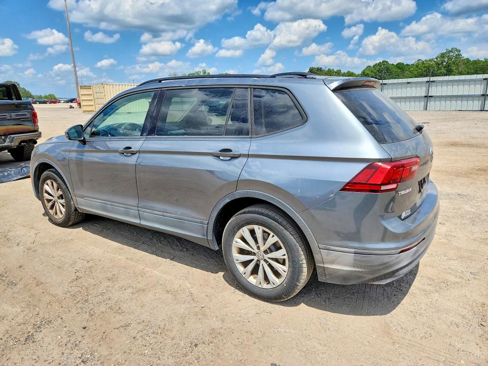 2018 Volkswagen Tiguan მანქანა იყიდება აუქციონზე, vin: 3VV1B7AX7JM204829, აუქციონის ნომერი: 64293196