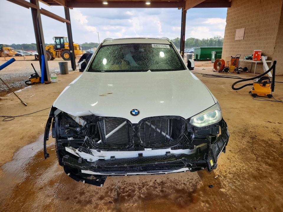 64277316 :رقم المزاد ، 5UXTR9C58JLD62545 vin ، 2018 Bmw X3 مزاد بيع