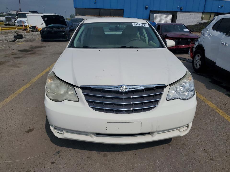 64942666 :رقم المزاد ، 1C3CC5FB0AN174024 vin ، 2010 Chrysler Sebring مزاد بيع