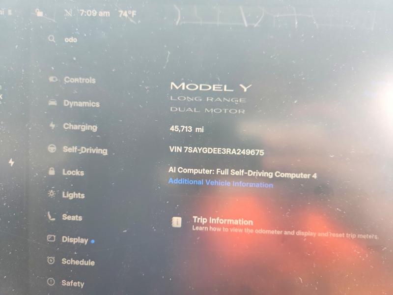2024 Tesla Model Y მანქანა იყიდება აუქციონზე, vin: 7SAYGDEE3RA249675, აუქციონის ნომერი: 63679376