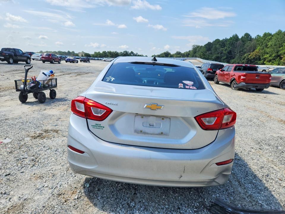 2017 Chevrolet Cruze მანქანა იყიდება აუქციონზე, vin: 1G1BC5SM5H7154048, აუქციონის ნომერი: 64907196